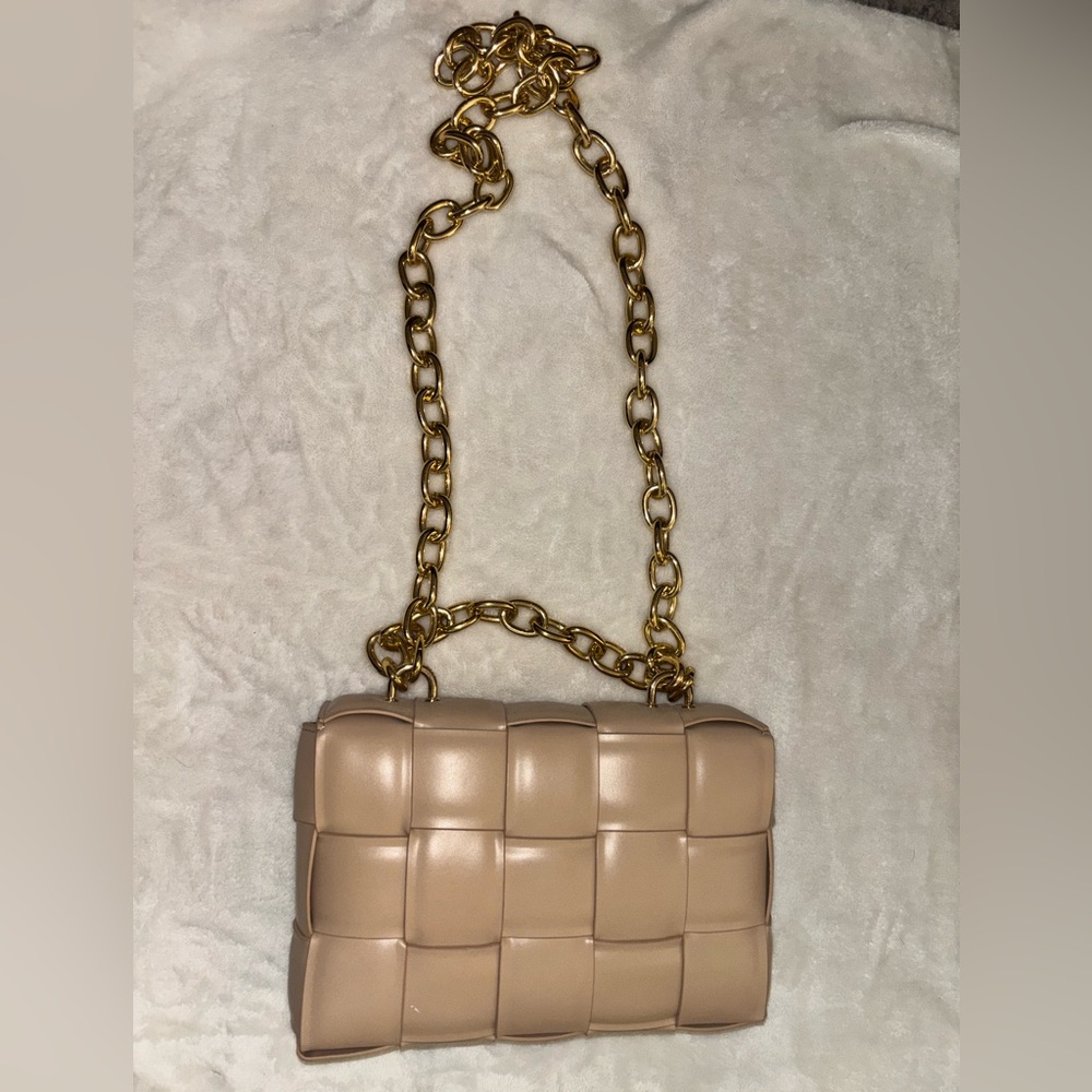 Elegant Tan Woven Chain Bag - Picture 5 of 5